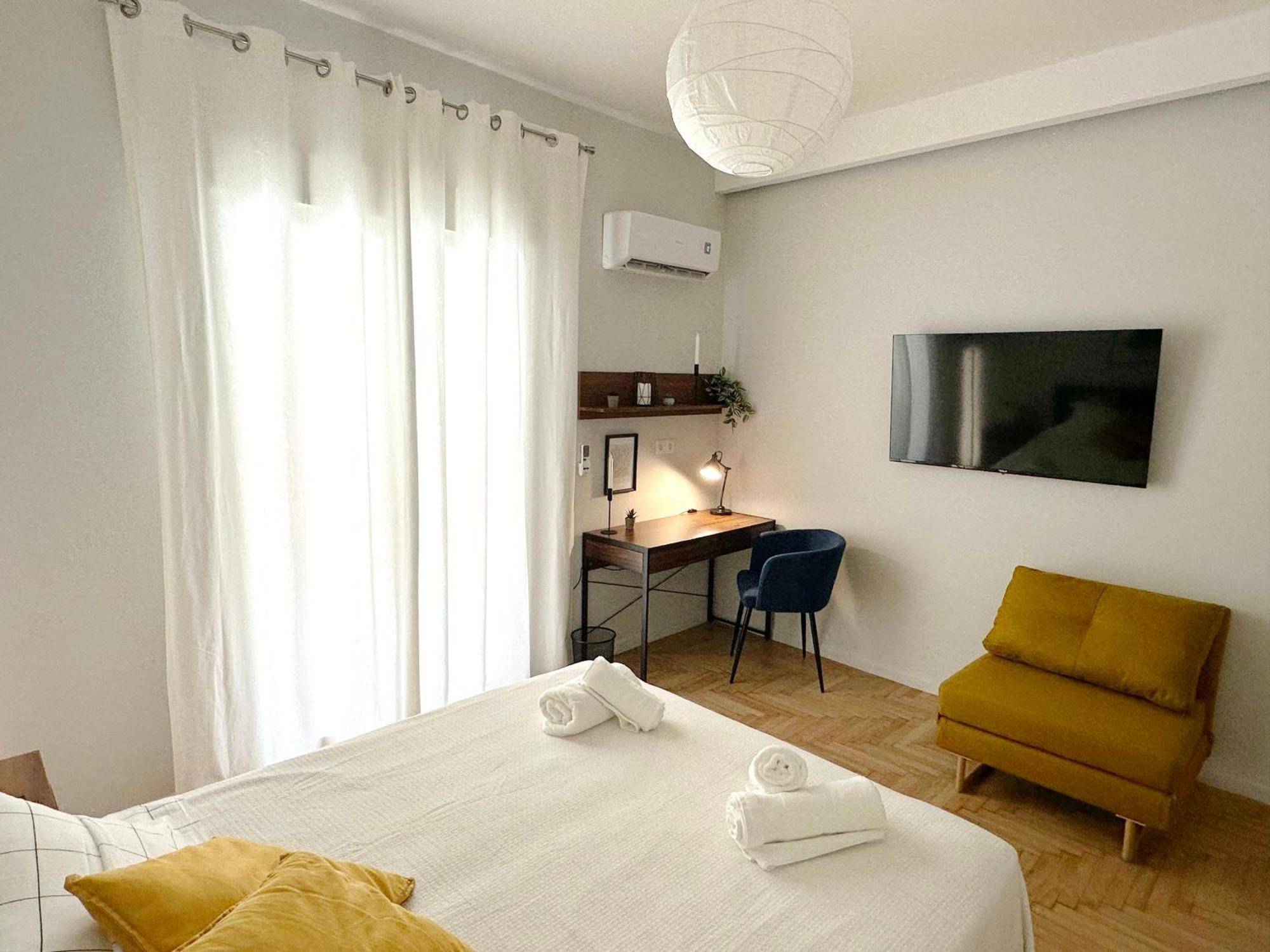 Stylish Nest - Location *