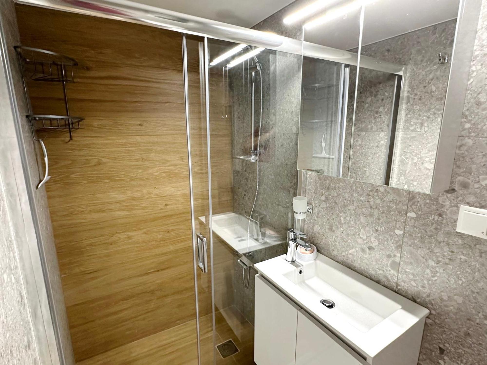 Stylish Nest - Location
